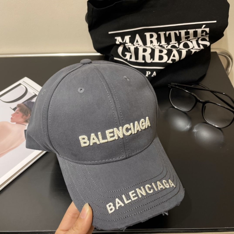 BALENCIAGA